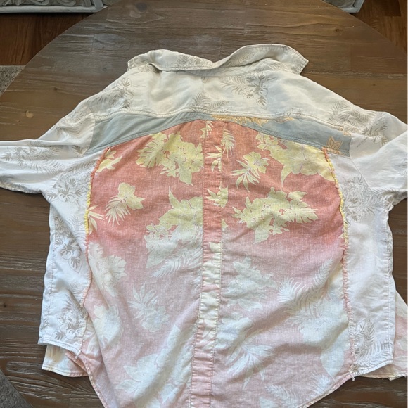 Free People floral button up - Picture 2 of 4